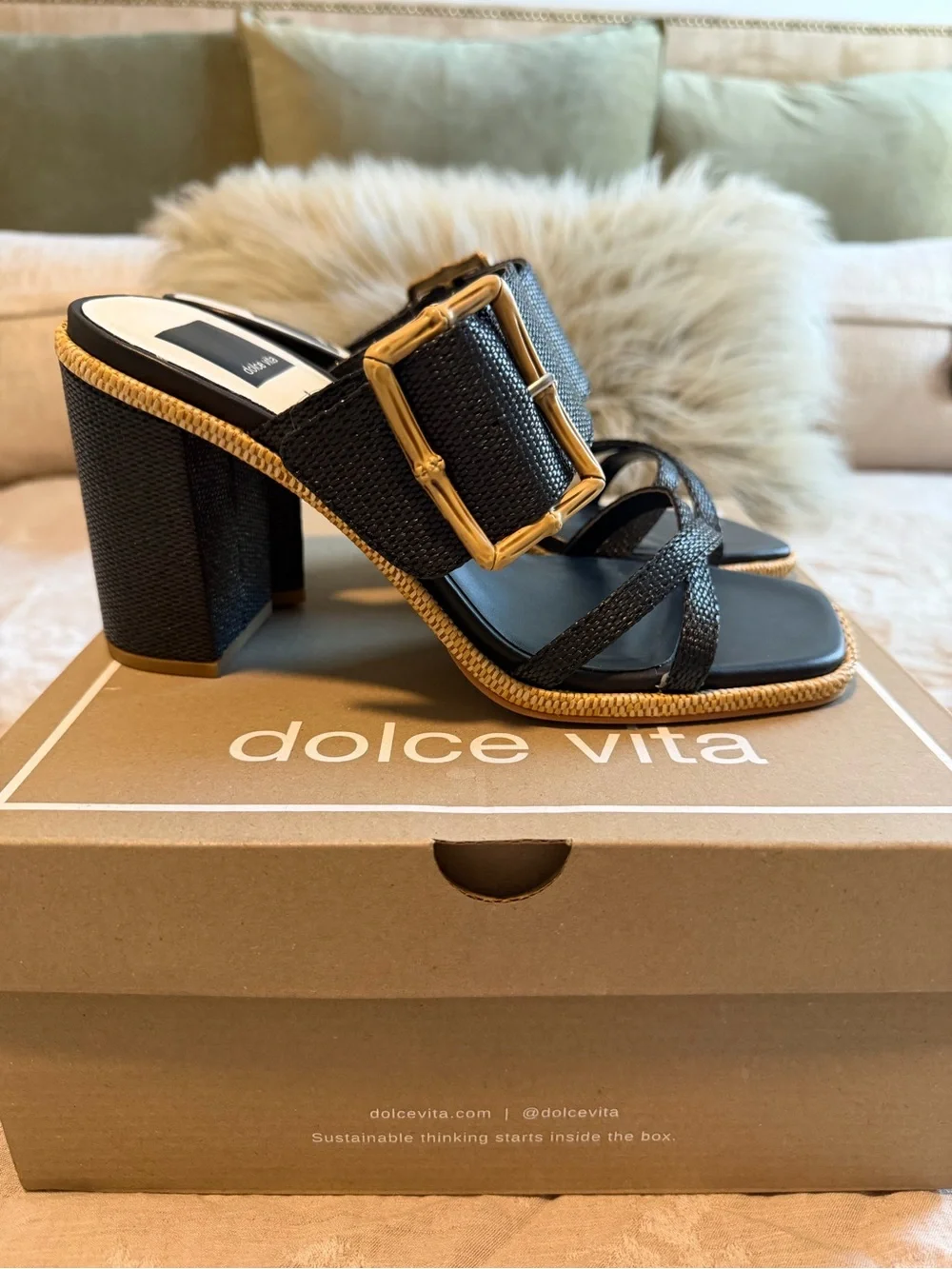 NWT Dolce Vita Onnie Black Raffia Sandal, 
Size 8.5 - Picture 5 of 9